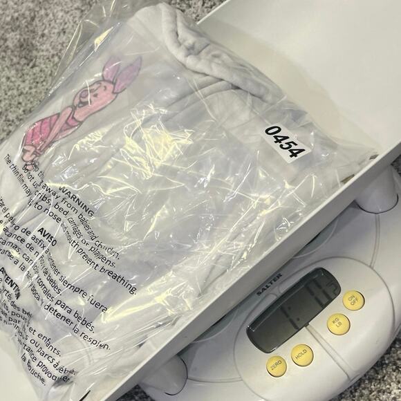 Disney Winnie‎ the Pooh Embroidered Parch Zip-Up Hoodie, Womens XL White Piglet - Picture 10 of 10